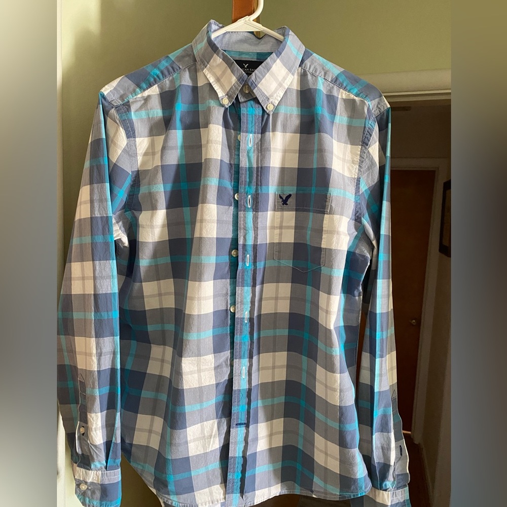 Blue plaid men’s American Eagle button up